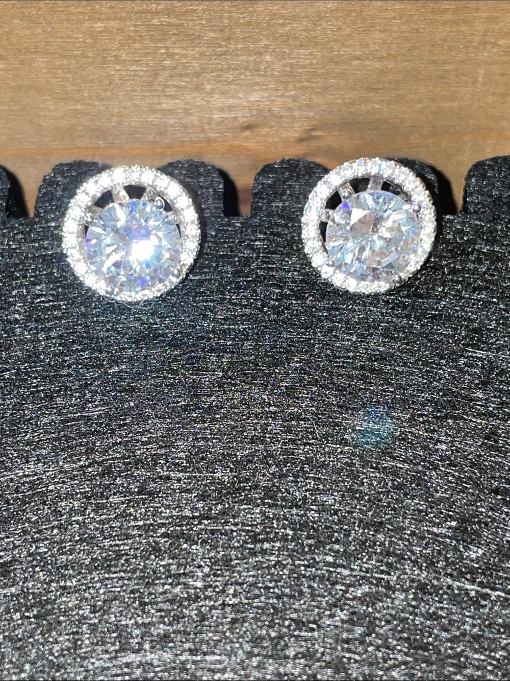 2 piece interchangeable Cubic Zirconia Classic Round Halo Stud Earrings